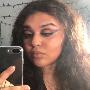 Meet your Posher, Fatima